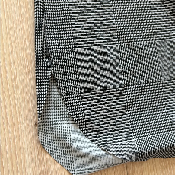 TRIBAL 24” PTP Long Checkered Shirt, Grey, Black and White, Size XL. - Picture 11 of 12